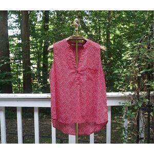 Collective Concepts Red White Polka Dot Sleeveless Blouse
